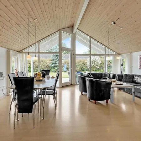 Lovely Home In Rodby With Sauna * Rødby
