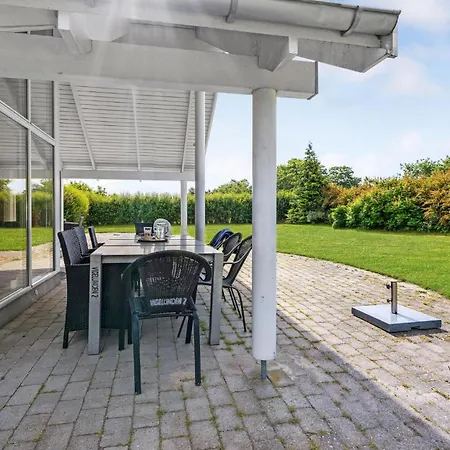 Vibelunden Rodby V 度假居 Rødby